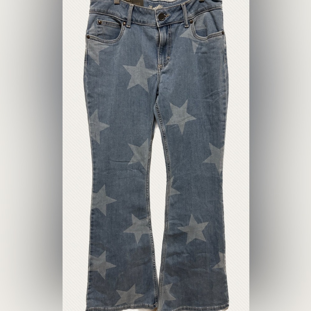 Women’s Wrangler Retro Flare Jeans NWT size 31/11 x 34 length